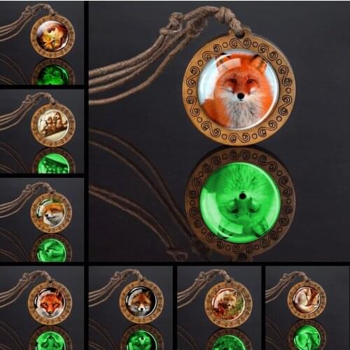 Glow In The Dark Red Fox Necklace Vintage Rope Chain Necklaces for Women Cute Animal Glass Cabochon Wooden Pendant Craft Jewelry