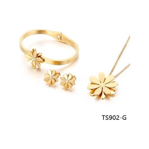 New Fashion Bracelets for Women Beads Charms Womens Bracelet Engagement Gifts TS902