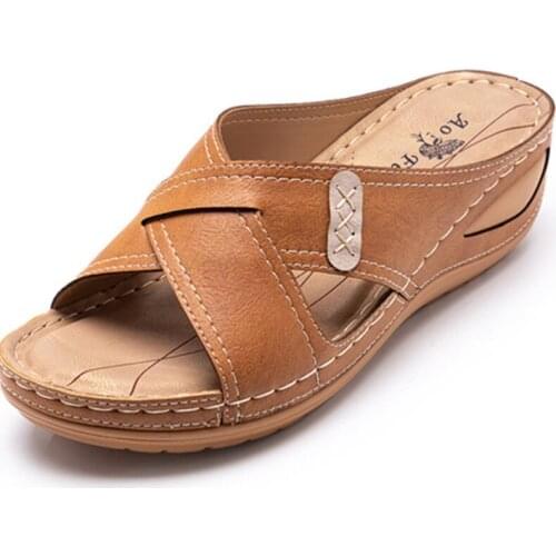 Summer Women Casual Shoes Beach Slippers Retro Thick Bottom Open Toe Sandals Women Slip On Slides Brand Wedges Sandals WSH4079