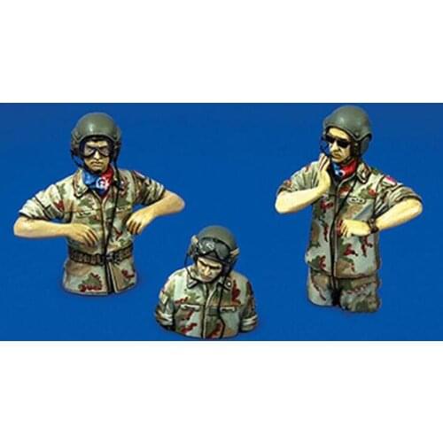 1/35 Resin Model Building Kit Figure Italian Tank Crew