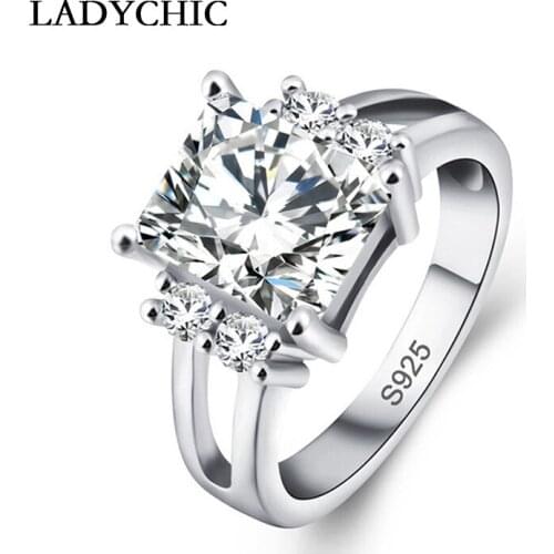 LADYCHIC Luxury Princess Cut Clear Crystal Engagement Ring Fashion Bridal Silver Color Women Zircon Wedding Rings Jewelry LR1131
