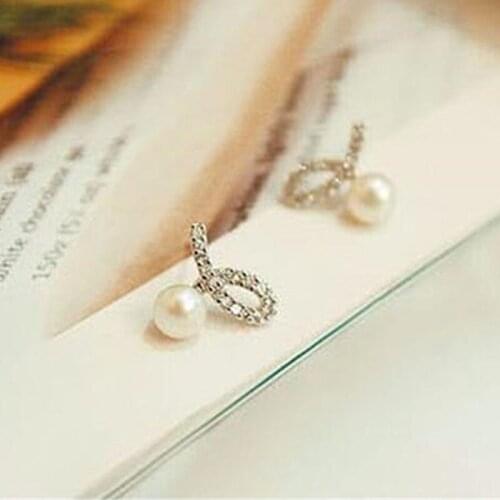 2019 New Hot Gorgeous and elegant imitation pearl Crystal earrings (2 colors) Fashion Jewelry Wholesale Bohemia style earring