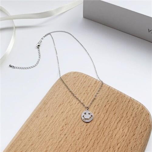 Punk Funny Hollow Metal Halloween Smile Face Grimace Pendent Necklace for Women Men Girls Kid Neck Collar Jewelry Gift Wholesale