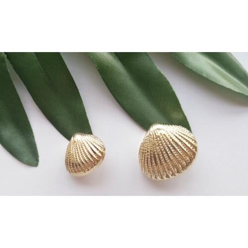 10pcs/lot One-Hole Shell Buttons Sewing-On Golden Buttons For Skirt Dust Coat Jacket Fashion Craft For DIY Decoration 15 *15mm