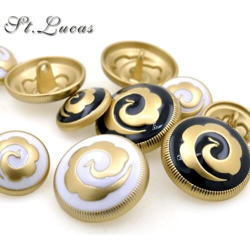 Hot sale new fashion decorative buttons high quality black white sewing buttons for women shirt suit overcot accessories DIY