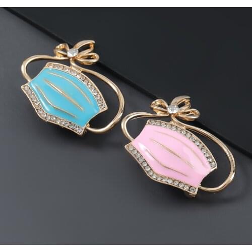 Fashion Metal Dripping Oil Rhinestone Cartoon Mask Brooch Female Pin Creative Popular Corsage Jewelry Accessories