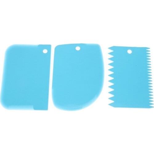 3 Pcs/set Baking Pastry Tools Plastic Scraper Cream Spatula Dough Scraper Irregular Teeth Edge Kitchen Baking Scraper Mold