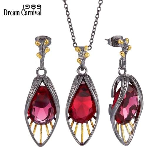 DreamCarnival 1989 Pendant Necklace Earings Jewelry Set for Women Solar Red Water Drop Zircon Holiday Christmas Gift EP3988S2