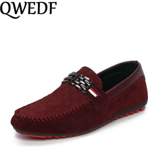 QWEDF Brand Fashion Style Soft Moccasins Men Loafers High Quality Genuine Leather Shoes Men Flats Driving Shoes XX-043