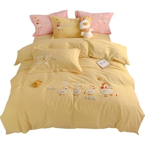 Ins Towel Embroidery Washed 100% Cotton 4 Set Fitted Sheets Bed Set Queen Size Comforter Bedding Sets Cute Bed Sheets