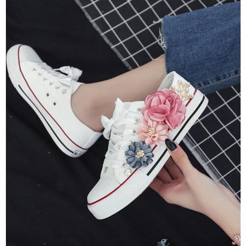 Fashion Sneakers Women Handmade Custom Flower Pearl Low Top Canvas Shoes Zapatillas Mujer Casual Flat Casual White Shoes Autumn