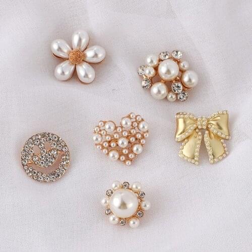Pearl & Rhinestone Brooch Five Petal Flower Love Round Bow Flower Brooch Clothing Accessories