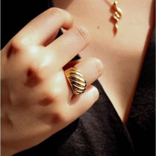 Big stripe croissant chunky rings for women stainless steel gold bold twist rings designer jewelry wholesale items 2021 dropship