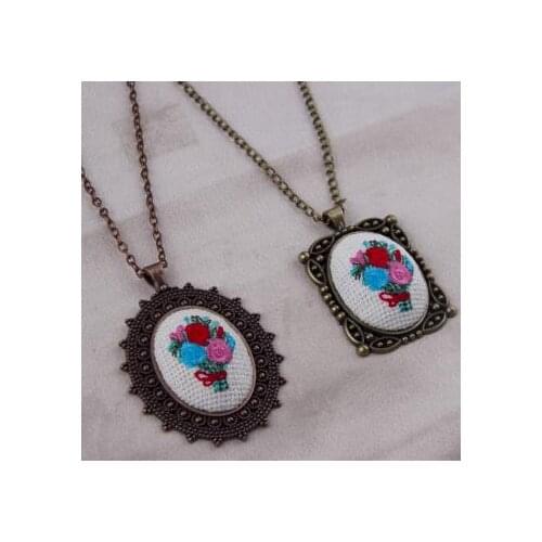 Flower Cross Stitch Etamin Necklace