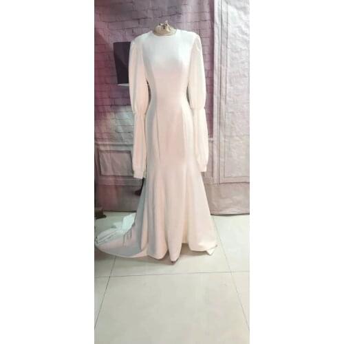 Elegant Long Satin Muslim Wedding Dresses with Sleeves Custom Pleated Floor Length Button Back O-Neck Bridal Gowns for Women