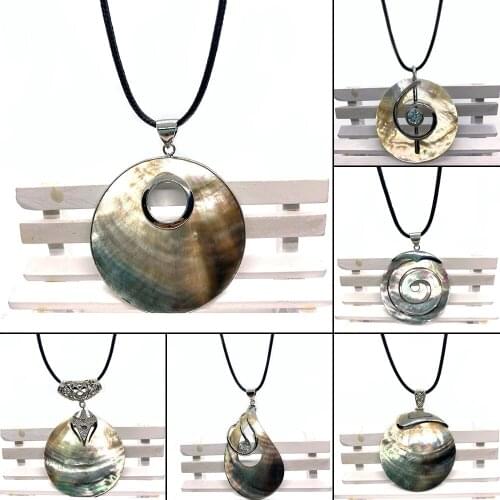 Natural Pearl Shell Sculpture Pendant, Metal Design Decorative Necklace, Used for Banquet and Wedding Wear