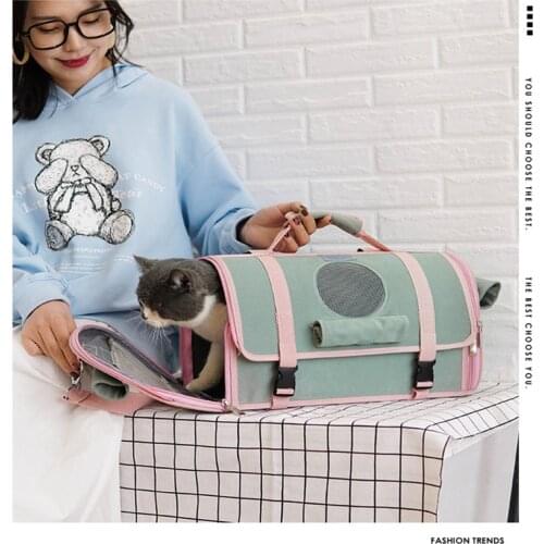 New Fashion Pet Backpack Strong And Durable Cat Portable Backpack Travel And Vacation Portable Breathable Pet Dog Backpack
