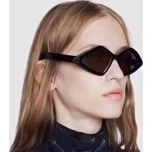 Punk Triangle Retro Sunglasses Vintage Shades For Women Transparent Gray Sun Glasses Designer Luxury Brand Eyewear Gafas De Sol