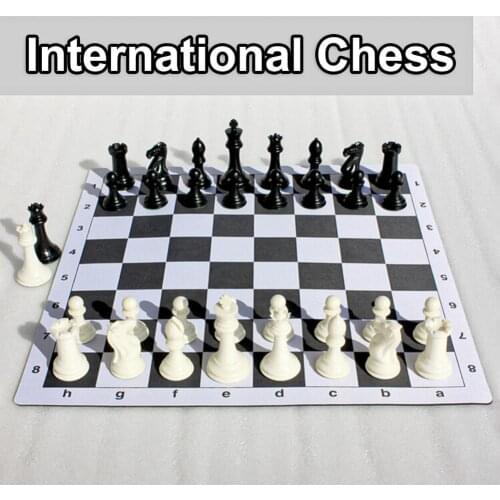 25 cm vintage chess piece with chessboard, carved and foldable PS easy-to-grip pearl film children chess piece chessboard set