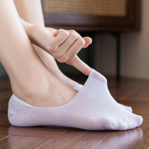 Lot Womens Summer Cotton Invisible Socks Non-Slip Solid Color Silicone Short Socks Fashion Cute Thin Ankle Boat Socks Slipper