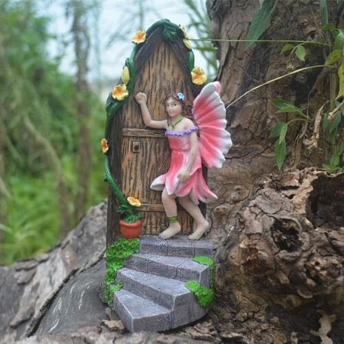 Fairy Garden Statue Small Elf Knocking on the Door Handmade Resin Art Ornament for Outdoor Shelf Indoor TS1