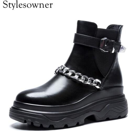Stylesowner New Arrival High Quality Rome Style Chelsea Boots Genuine Leather with Metal Chain Round Toe Black Martin Boots