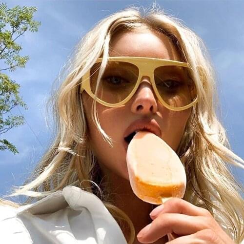 Feishini Star Contracted Yellow Cat eye Sunglasses Women UV Protection Big Frames Ladies Eyewear Fashion Sun Glassees Vintage