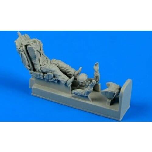 Mig23 or mig21 resin seat and pilot 1:48