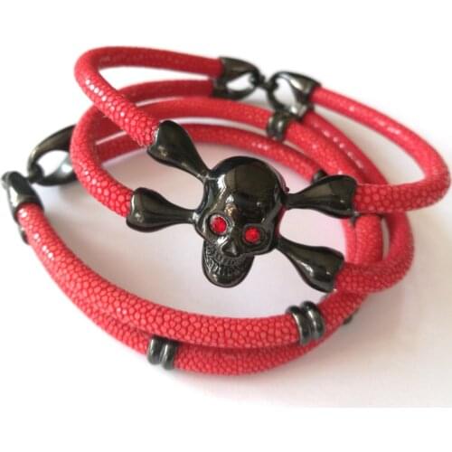 Beichong Red 5MM Stingray Leather with Black Stainless Steel Skull Bracelet Bangle for Men Women Gift Fit watch