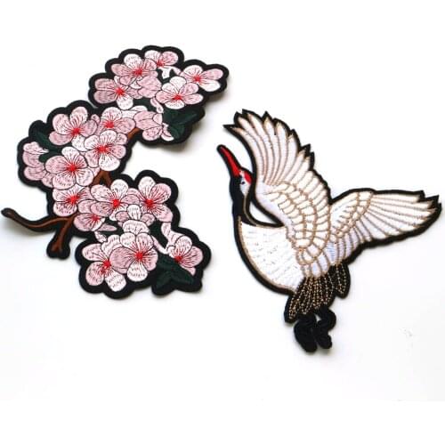 Sequin mouth flower patches for clothing DIY Iron on lip parche appliques Embroidery applique patch ropa clothing accessories