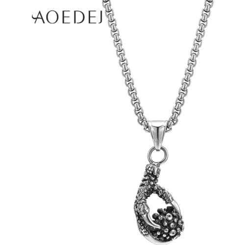 AOEDEJ Claw Pendant Necklace for Men 316L Stainless Steel Punk Necklace Vintage Hip Hop Jewelry Gifts Rock Roll Necklace