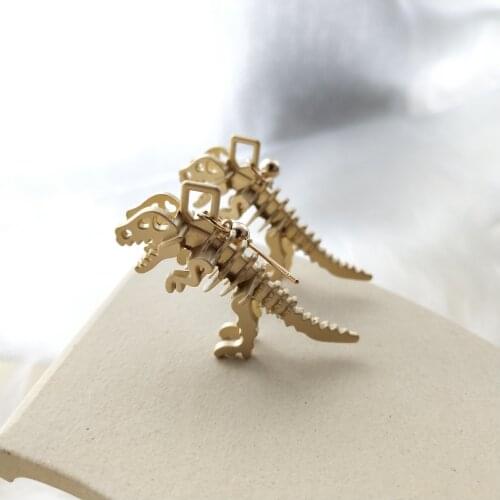 New Cool Chic Gold Color 3D Dinosaur Earrings Women Trendy Exaggerated Hollow Out Animal Dangle Earrings Fashion Jewelry 2020