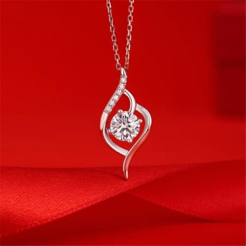 925 Sterling Silver Godless Moissanite Pendant Necklace Brilliant Cut D 1 Carat First Sight Love Moissanite Chain Necklaces Gift