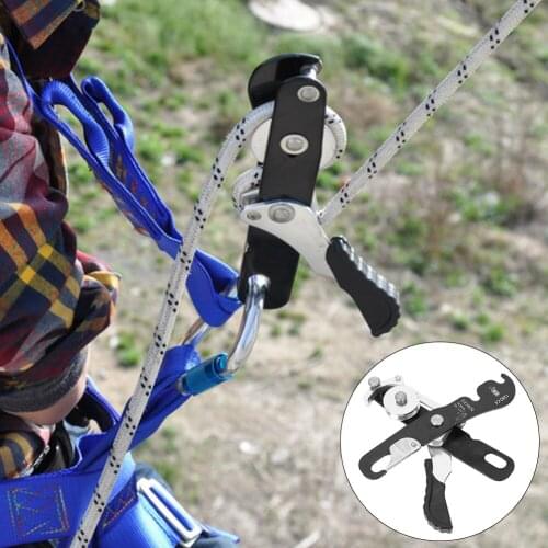 Free Shipping Climbing Descender 150kg Self-braking Stop Rope Clamp Grab Rescue Descender Carabiner Climbing Accessories HOT
