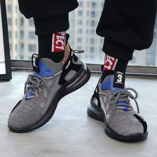 Outdoor high quality New sports shoes men running shoes Flying fabric with soft bottom Sports luxury brand shoes women