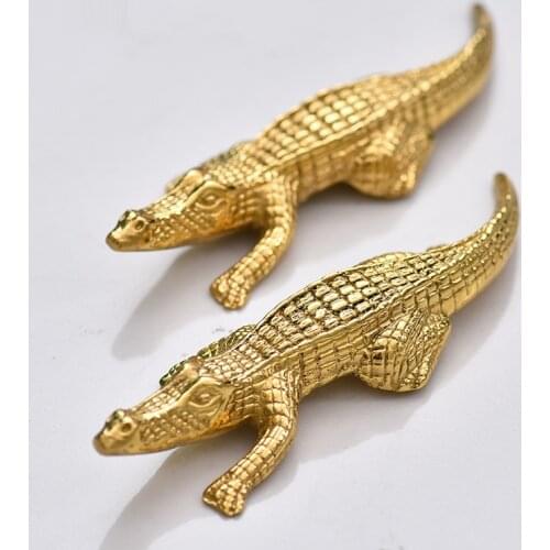 WU CHEN LONG Creative Pure Cupper Crocodilian Art Sculpture Crocodile Statue Copper Crafts Luxurious Decorations For Home R3516