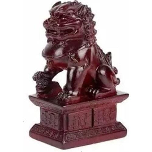 1 Pair Red Chinese Carving Fengshui Lions Resin Fu Foo Dog Guardion Door Lions Statue Beast Statue for Home Sculpture Decoration