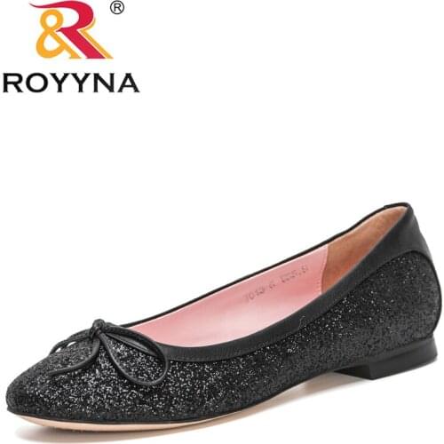 ROYYNA 2021 Designers Genuine Leathter Comfortable Flat Shoes Women Flats Loafers Shallow Slip on Shoes Ladies Office Footwear