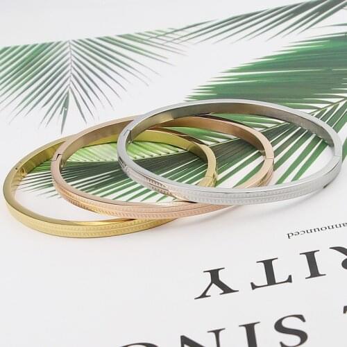 MOIKAMA Engraved Bracelets