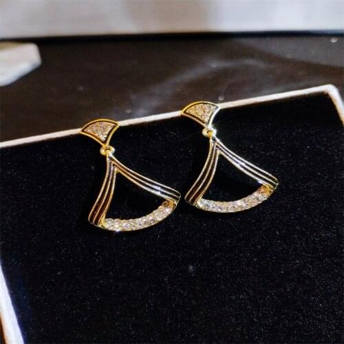 Luxury Trendy Geometric Rhinestone Earrings Hollow Sector Fanshaped Crystal Stud Earrings for Women Wedding Engagement Jewelry