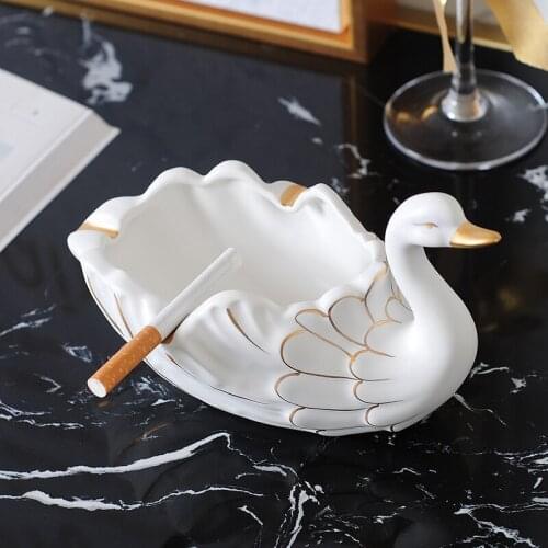 Creative Ceramics Crafts White Swan Ash Tray Home Decoration Ornaments Portable Anti Scald Living Room Ashtray Boyfriend Gifts