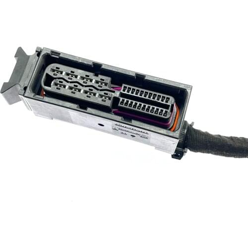 For Volkswagen Tiguan Magotan CC Q3 automatic electronic handbrake parking module plug ECU board plug