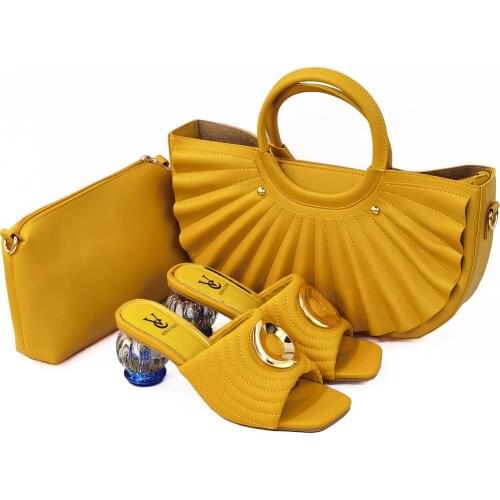 Italian Design 2021 Hot Selling Special Many shapes Colorful Crystal Decoration Style Magenta Color Party Shoes and Bag Set