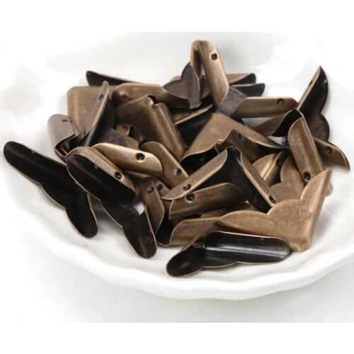 Wholesale 40pcs Bronze metal Book Scrapbooking Album Menu Folder Corner Protectors Corner For Photo Album DIY 22x22x5mm