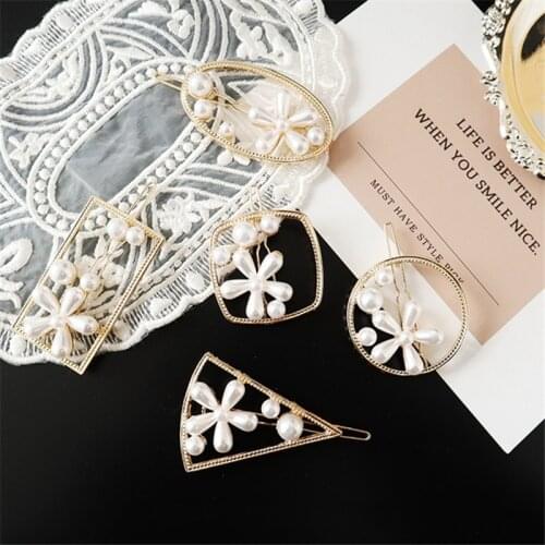 Woman Geometric Hairpins Metal Sweet Hairgrip Moon Star Barrettes Clip for Girls Hair Accessories Headmade Ornaments Hair Clips