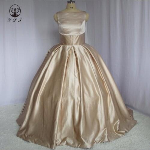 Simple Design Vestidos De Fiesta O Neck Sleeveless Puffy Ball Gown Contrast Color Evening Dresses