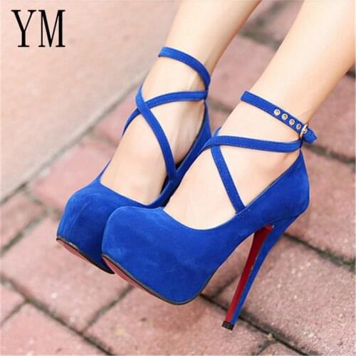 YM Suede Pumps