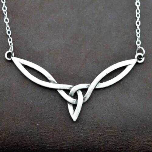 2021 Fashion Treasure Cast Pewter Irish Celtic Delicate Necklace Viking Celtics Celtic knot Charm Pendant Simple Jewelry Gifts