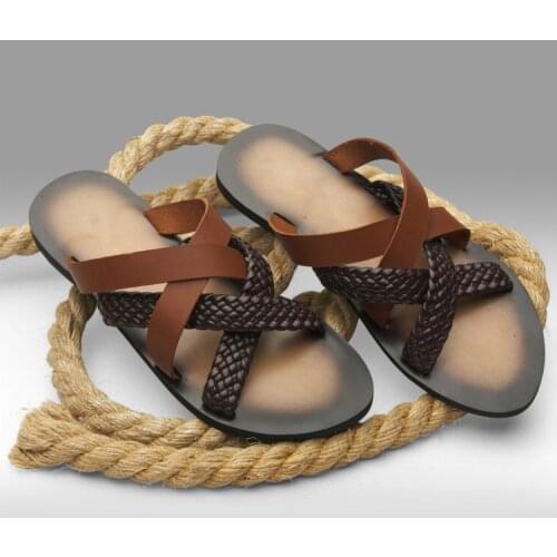 Men Fashion Weaving Slip On Flat Slippers Men Rome Outdoor Personality Non-slip Retro Genuine Leather Slippers Large Size