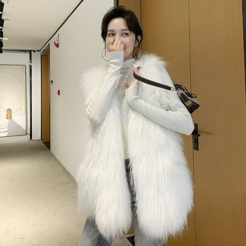 Winter Fashion Real Raccoon Dog Hair Double Side Pocket Lady Vest Thick Warm M-Length Encryption Knitting Versatile Thin Vest